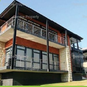 264m² Office Space to rent at Viscount Office Park in Bedfordview