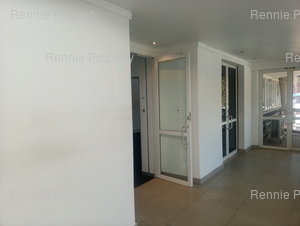 2 564m² Office Space to rent at Makinor House in Ferndale