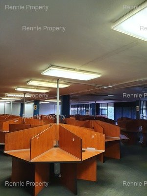91m² Office Space to rent at Oak Place in Ferndale