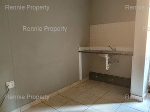 91m² Office Space to rent at Oak Place in Ferndale