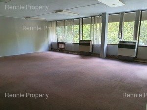 91m² Office Space to rent at Oak Place in Ferndale