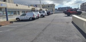 87m² Office Space to rent at Burlington Arcade in Wynberg