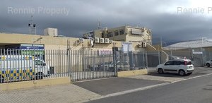 87m² Office Space to rent at Burlington Arcade in Wynberg