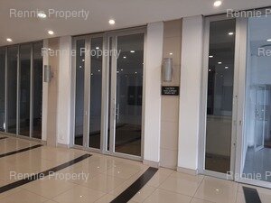 400m² Office Space to rent at Genesis  on Fairmount (Shopping Centre) in Fairmount