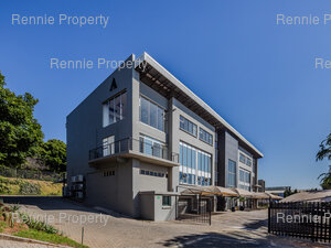 365m² Office Space to rent at Kyalami Business Park (53 Kyalami Boulevard) in Kyalami