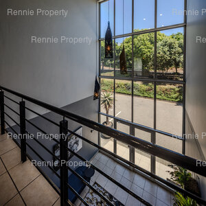 365m² Office Space to rent at Kyalami Business Park (53 Kyalami Boulevard) in Kyalami