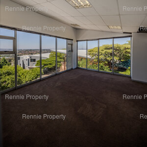 365m² Office Space to rent at Kyalami Business Park (53 Kyalami Boulevard) in Kyalami