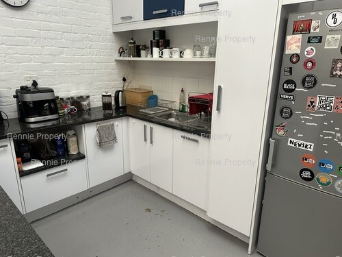 400m² 299 Albert Road, Woodstock
