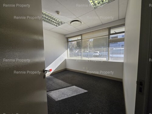 938m² 33 Fricker Road, Illovo