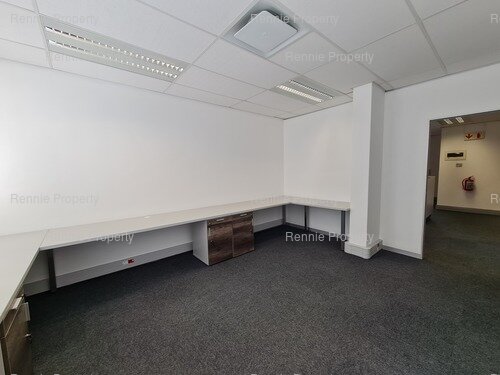124m² Eaton House, Century City