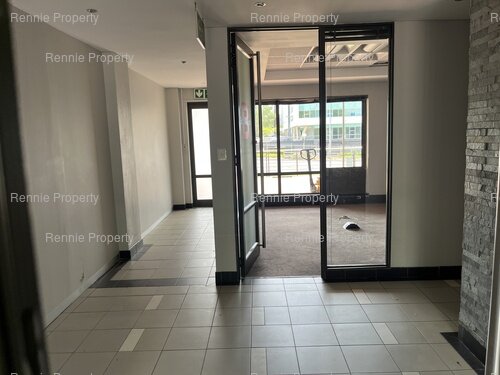 331m² Little Fourways Office Park, Magaliessig