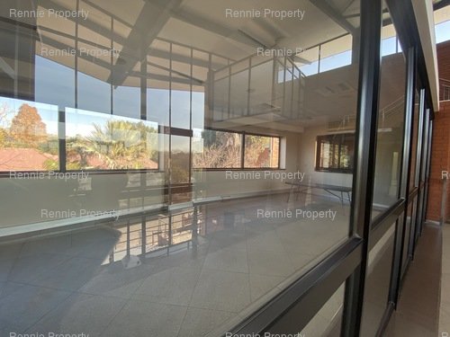 311m² Moore House, Bedfordview
