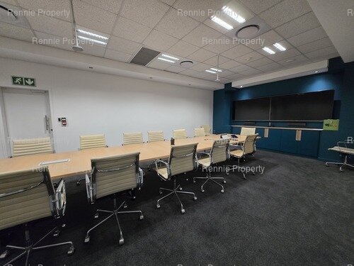 251m² Oxford Corner, Rosebank JHB