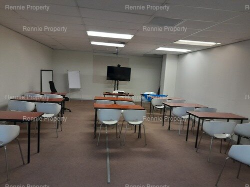 100m² Travel House, Rosebank JHB