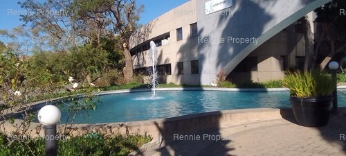 1056m² Glomail Head Office, Vorna Valley