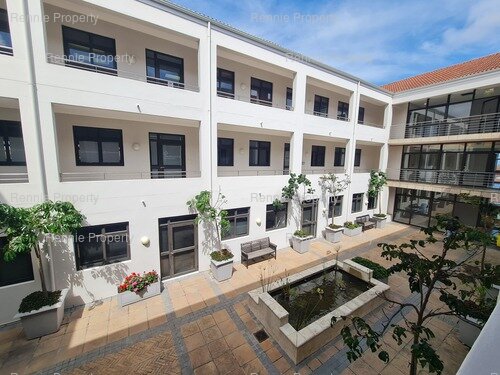 208m² Boulevard Place,Century City