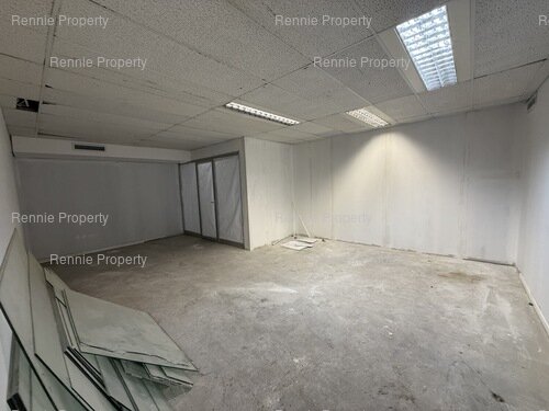 388m² Stadium On Main, Claremont